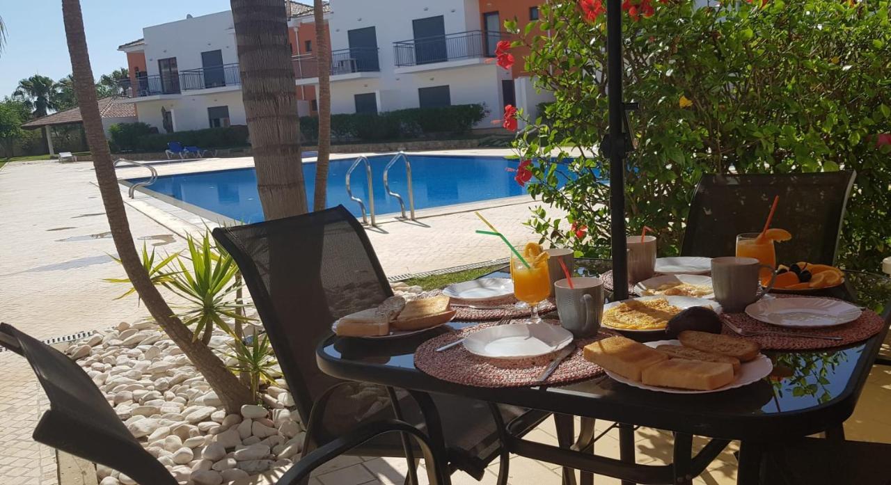 Jardins De Pera Vila M Экстерьер фото